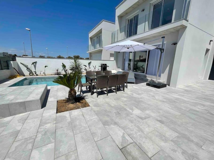 Belle Villa Contemporaine Piscine Privee Empuriabrava Exteriör bild